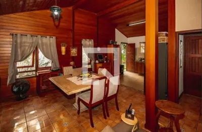 Casa com 4 quartos à venda na Rua Laudelina Carneiro, Braúnas, Belo Horizonte