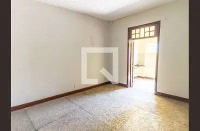 Casa com 2 quartos à venda na Rua São Leopoldo, Belém, São Paulo