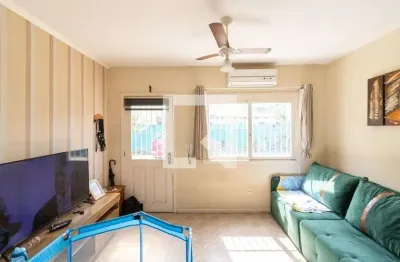 Casa / sobrado em condomínio para venda - tristeza, 4 quartos,  124 m² - porto alegre