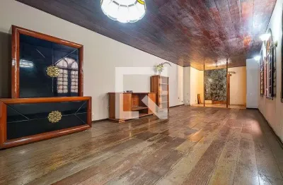 Casa com 3 quartos à venda na Rua Herculano, Sumaré, São Paulo