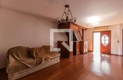 Casa com 3 quartos à venda na Rua Victor Silva, Camaquã, Porto Alegre