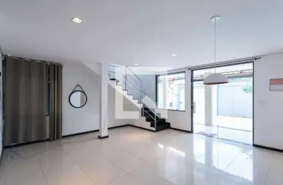 Casa com 4 quartos à venda na Rua do Silêncio, Colonial, Contagem