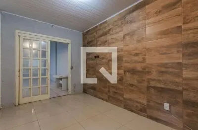 Casa com 2 quartos à venda na Travessa Pantanal, Rubem Berta, Porto Alegre