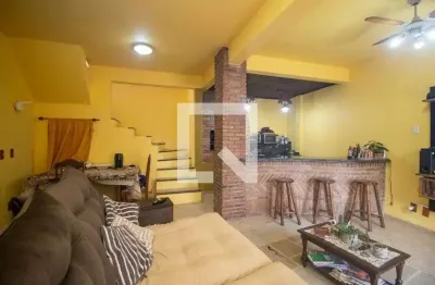 Casa com 3 quartos à venda na Rua Artur Azevedo, Partenon, Porto Alegre