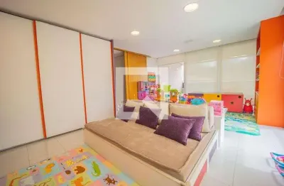 Casa com 5 quartos à venda na Rua Angatuba, Pacaembu, São Paulo