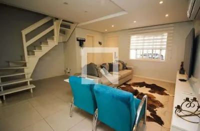 Casa com 3 quartos à venda na Rua Engenheiro Otacílio Oliveira, Ipanema, Porto Alegre