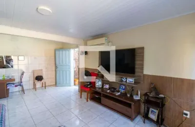 Casa com 3 quartos à venda na Rua Ozório José Martins, Campo Novo, Porto Alegre
