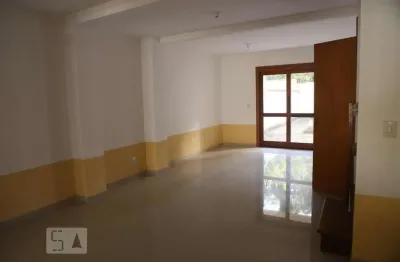 Casa com 3 quartos à venda na Rua Doutor Egydio Michaelsen, Cavalhada, Porto Alegre
