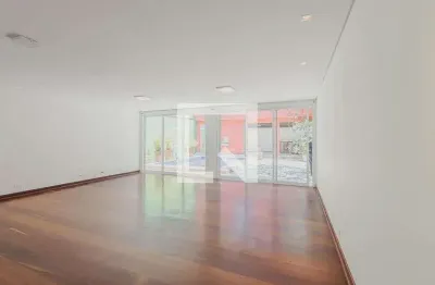 Casa com 4 quartos à venda na Rua Simpatia, Vila Madalena, São Paulo