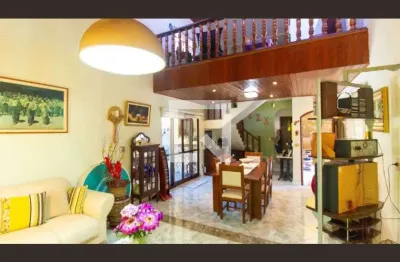 Casa com 3 quartos à venda na Avenida Conselheiro Paulo De Melo Kalle, Cantagalo, Niterói