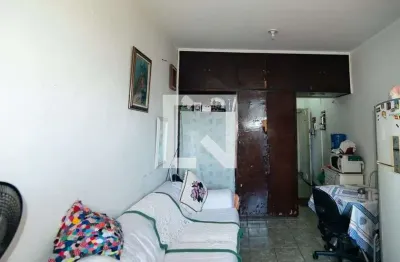 Kitnet / Stúdio à venda na Rua Frei Caneca, Consolação, São Paulo por R$ 270.000