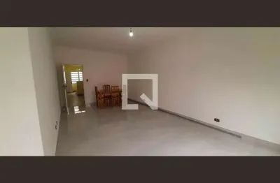 Casa com 2 quartos à venda na Rua Antônio Fiorita, Centro, Osasco