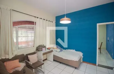 Casa com 3 quartos à venda na Rua Professor José Americano, Fonte Grande, Contagem