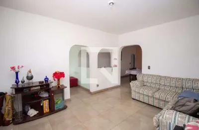 Casa com 3 quartos à venda na Rua Professor José Americano, Fonte Grande, Contagem