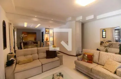 Casa com 5 quartos à venda na Rua Scylla Souza Ribeiro, Itaipu, Niterói