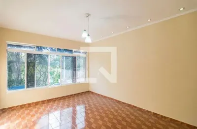 Casa com 2 quartos à venda na Rua Embaré, Vila Linda, Santo André