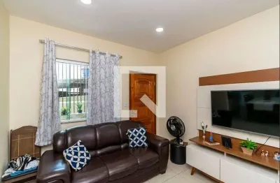 Casa com 2 quartos à venda na Rua Paranhos, Olaria, Rio de Janeiro