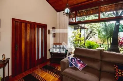 Casa com 3 quartos à venda na Rua Abigail Toledo de Gouveia, Garças, Belo Horizonte