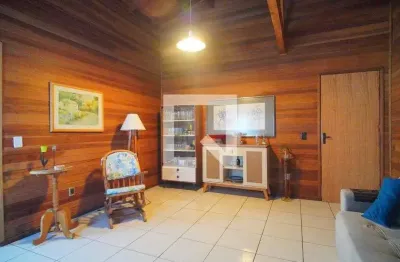 Casa com 4 quartos à venda na Rua Iugoslávia, Rincão, Novo Hamburgo