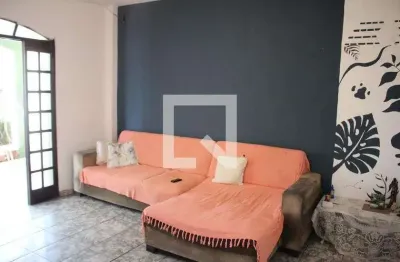 Casa com 3 quartos à venda na Rua Presbítero João Rosa da Silva, Santa Helena, Contagem