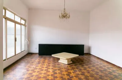 Casa com 4 quartos à venda na Rua Silveira Campos, Cambuci, São Paulo