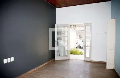 Casa com 3 quartos à venda na Rua Doutor Sebastião Leão, Azenha, Porto Alegre