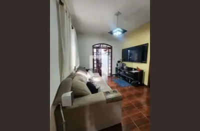 Casa com 2 quartos à venda na Rua Eucalípto, Arvoredo, Contagem