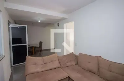Casa com 3 quartos à venda na Rua Ipê, Colonial, Contagem
