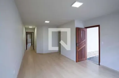 Casa com 4 quartos à venda na Rua Castelo Santarém, Castelo, Belo Horizonte