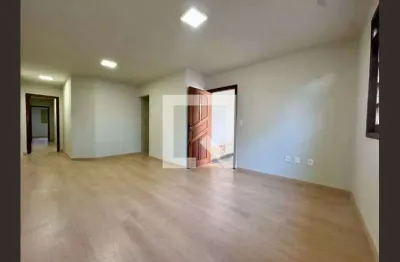 Casa com 4 quartos à venda na Rua Castelo Santarém, Castelo, Belo Horizonte