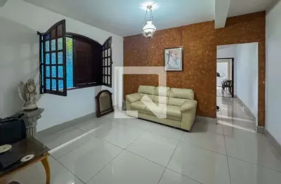 Casa para venda - pindorama, 3 quartos,  240 m² - belo horizonte