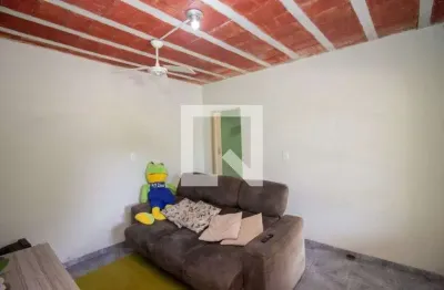 Casa com 2 quartos à venda na Avenida Diamante, Colonial, Contagem