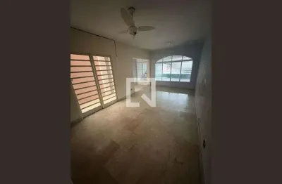 Casa com 3 quartos à venda na Avenida Carlos Liviero, Vila Liviero, São Paulo