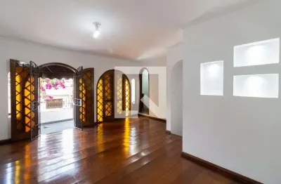 Casa com 3 quartos à venda na Rua Alberto Tanganelli Neto, Butantã, São Paulo