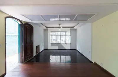 Casa com 3 quartos à venda na Rua São Fidélis, Jaguaré, São Paulo