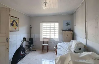 Casa com 2 quartos à venda na Rua Lajeado, Niterói, Canoas