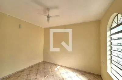 Casa com 4 quartos à venda na Rua Pedro Alexandrino, Vila Marieta, Campinas