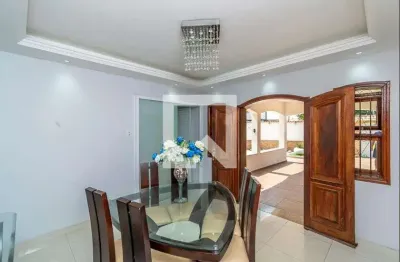 Casa com 6 quartos à venda na Rua Siracusa, Irajá, Rio de Janeiro