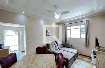 Casa com 3 quartos à venda na Rua Cesário Ramalho, Cambuci, São Paulo