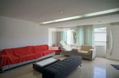 Casa com 4 quartos à venda na Rua Augusto Vieira Jacques, Maravista, Niterói