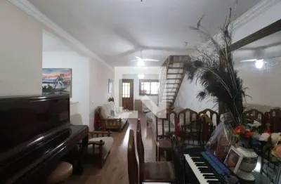 Casa com 3 quartos à venda na Rua Europa, Centro, Canoas