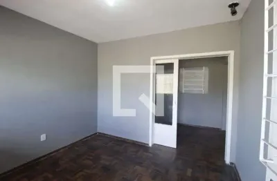 Casa com 2 quartos à venda na Rua Vieira da Cunha, Sarandi, Porto Alegre