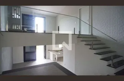 Casa com 3 quartos à venda na Rua Amapá, Vila Nova, Porto Alegre