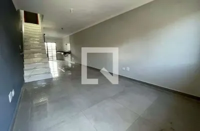 Casa com 2 quartos à venda na Rua Narcisa Amália, Vila Diva, São Paulo