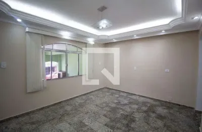 Casa com 3 quartos à venda na Rua Paulo Lopes De Leão, Itaquera, São Paulo