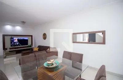 Casa com 6 quartos à venda na Rua Imbuia, Colonial, Contagem