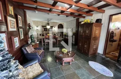 Casa para Venda - Jardim Guanabara, 4 Quartos,  649 m² - Rio de Janeiro