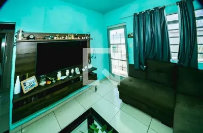 Casa com 4 quartos à venda na Rua Osvaldo Cruz, Nacional, Contagem