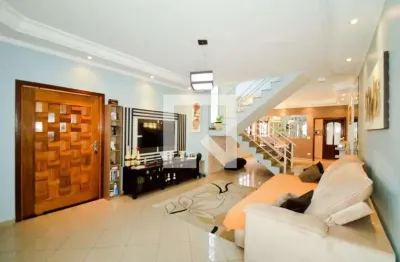 Casa com 3 quartos à venda na Rua Nossa Senhora de Lourdes, Vila Rosália, Guarulhos