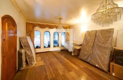 Casa com 8 quartos à venda na Rua Biguaçu, Vila Carrão, São Paulo